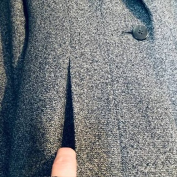 Beautiful Wool Skirt Suit - Picture 2 of 12